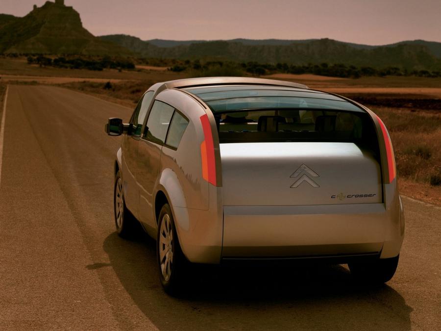  Citroen C-Crosser Concept 2001 года  (фото 4 из 28)